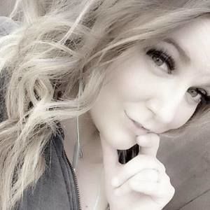 Meet your Posher, Alysia